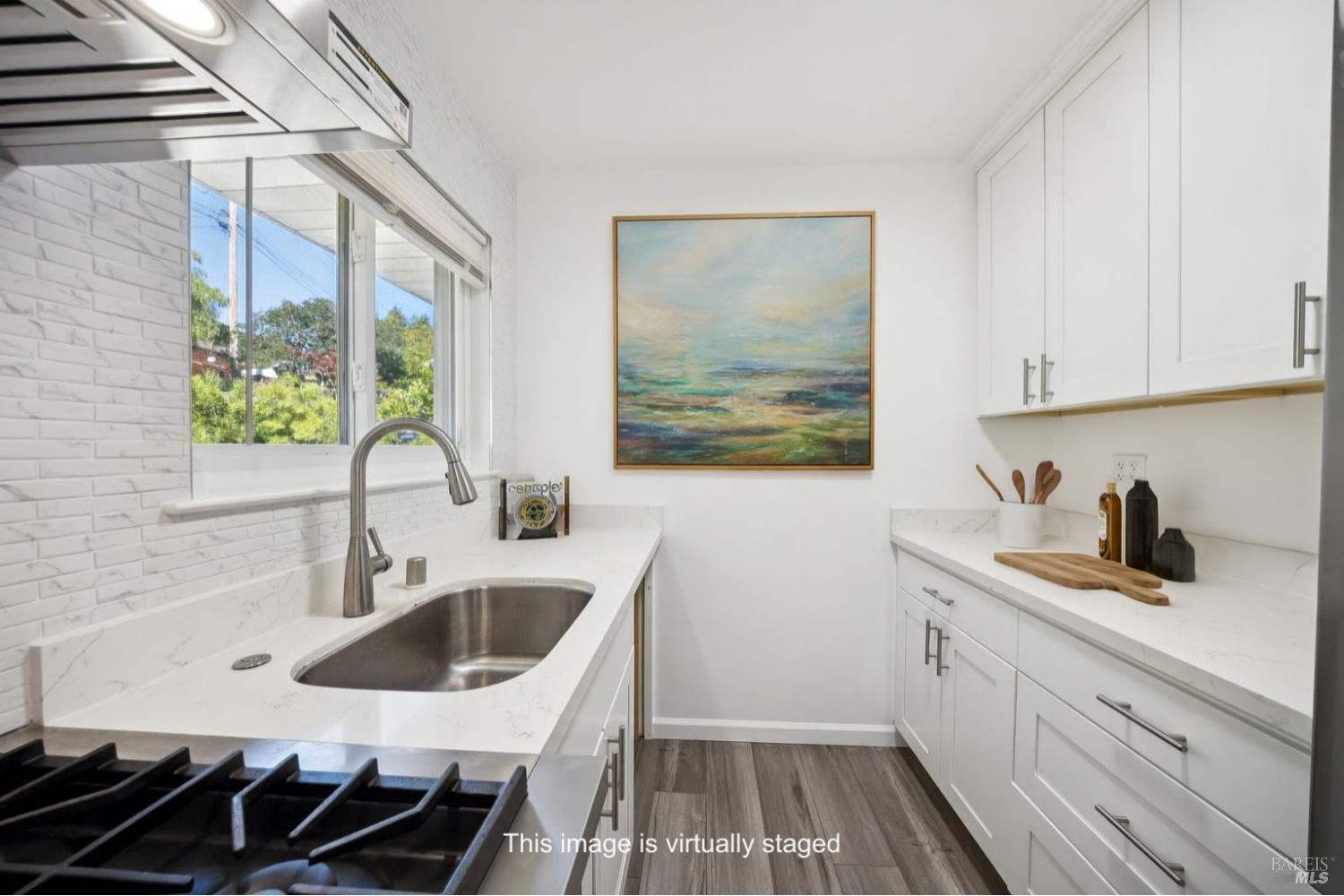 Detail Gallery Image 15 of 42 For 16 Dutton Ct, Sausalito,  CA 94965 - 4 Beds | 2 Baths