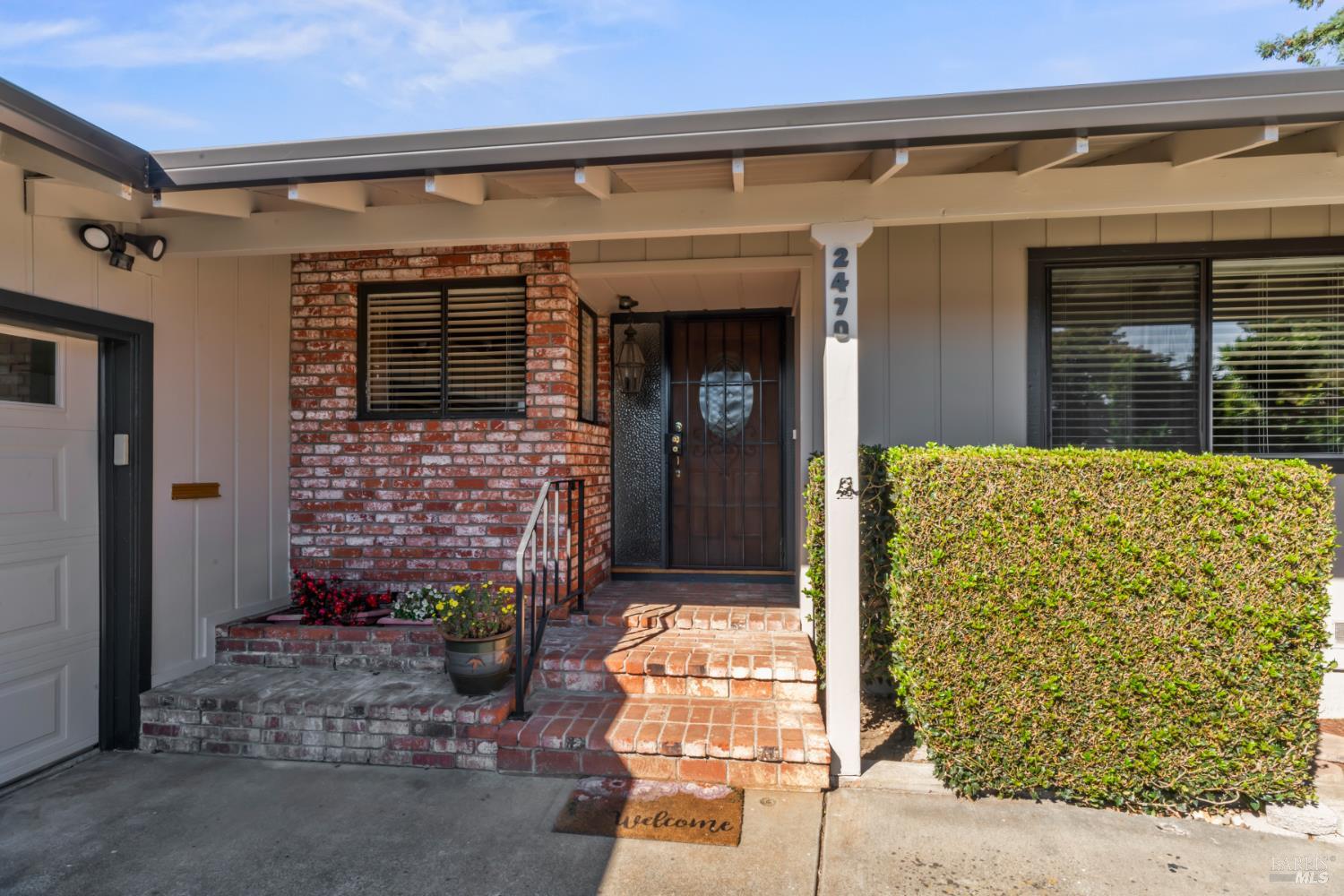 Detail Gallery Image 2 of 27 For 2470 Gina Dr, Napa,  CA 94558 - 4 Beds | 3 Baths