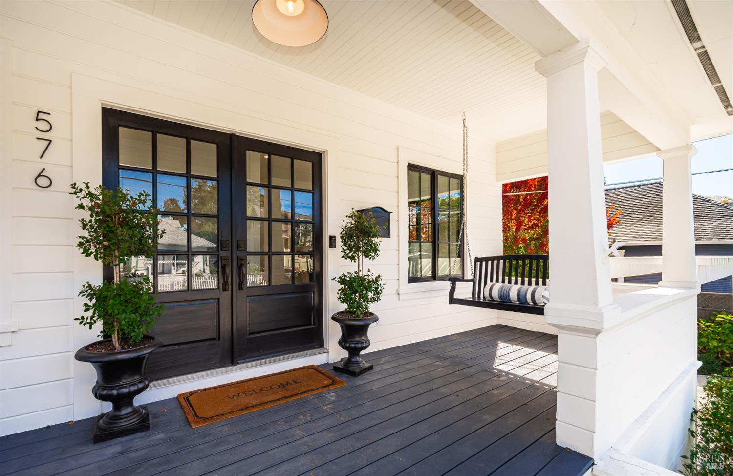 Detail Gallery Image 5 of 74 For 576 Patchett St, Napa,  CA 94559 - 2 Beds | 1 Baths