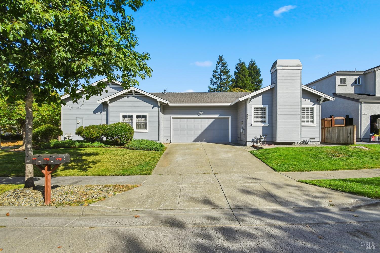 Detail Gallery Image 2 of 40 For 108 Oretsky Way, Cotati,  CA 94931 - 3 Beds | 2 Baths