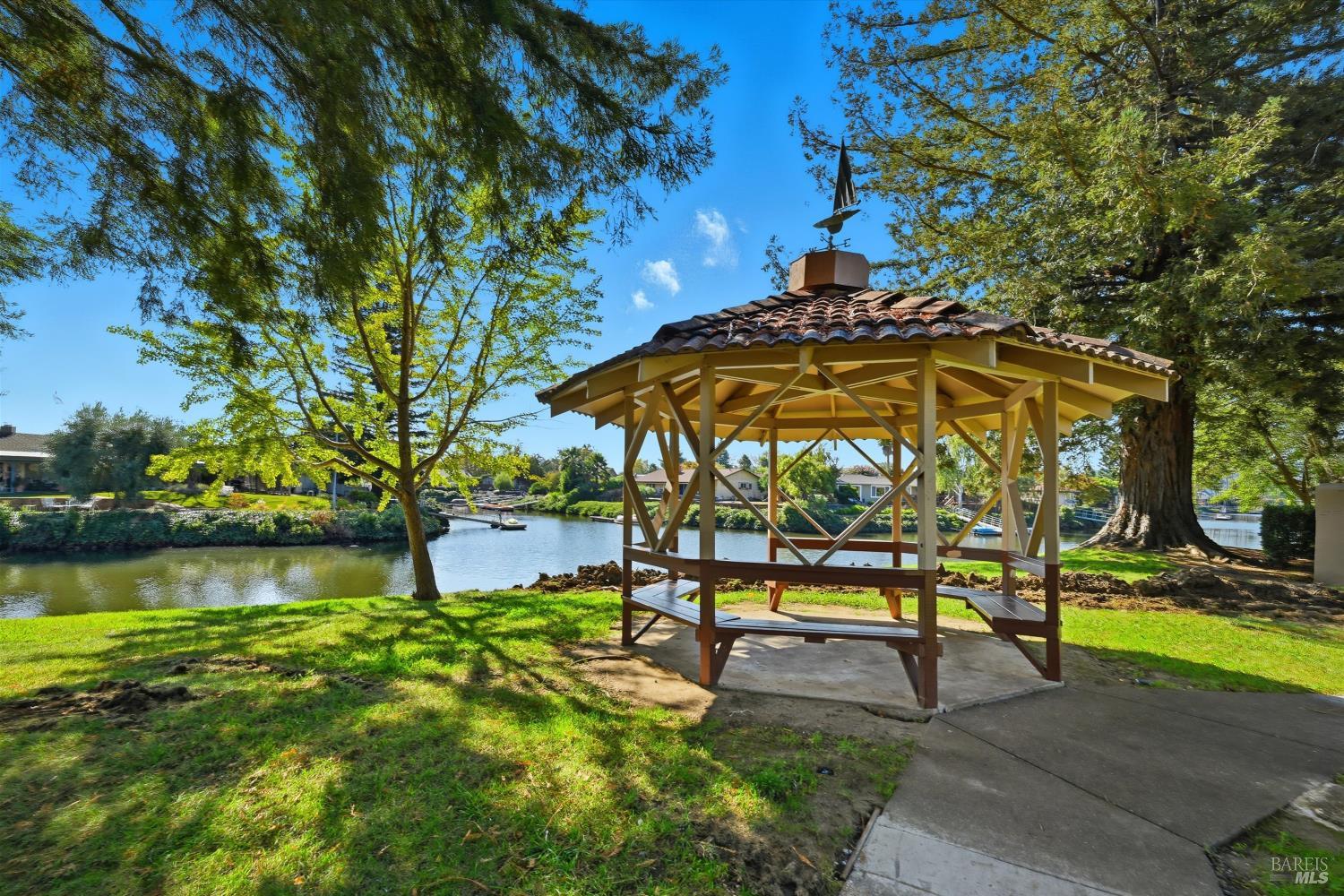 Detail Gallery Image 30 of 32 For 1072 Marina Dr, Napa,  CA 94559 - 2 Beds | 1/1 Baths