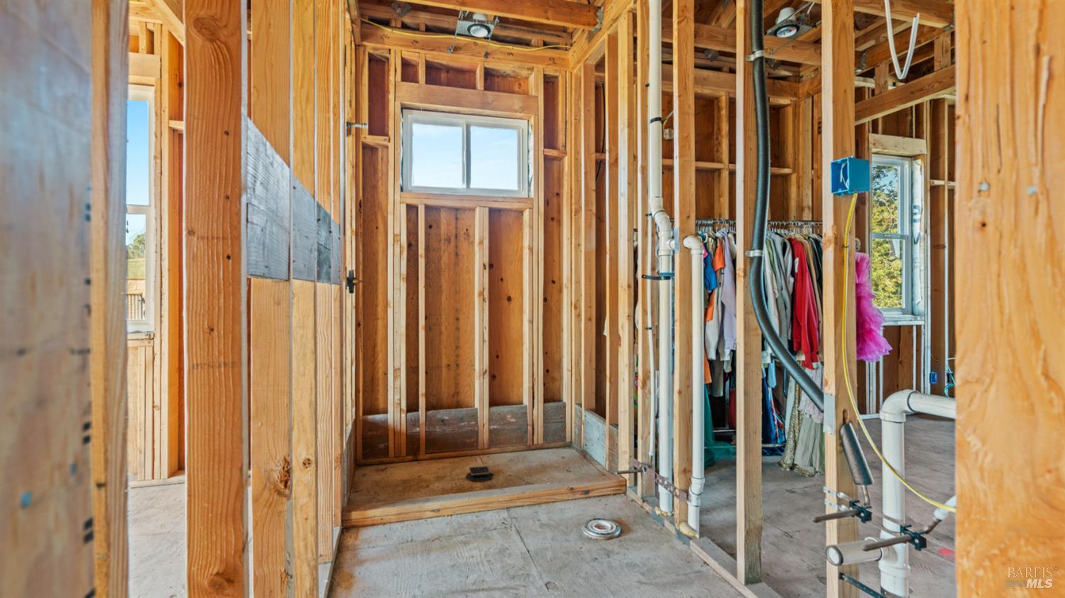 Detail Gallery Image 21 of 85 For 487 Ormsby Ln, Petaluma,  CA 94954 - 3 Beds | 2/1 Baths