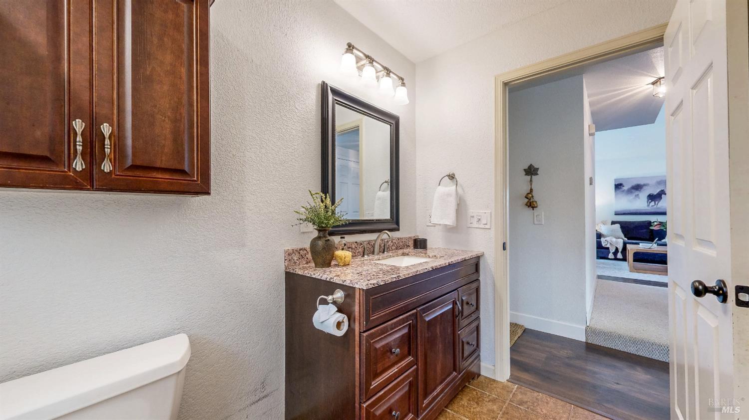 Detail Gallery Image 18 of 45 For 487 Noonan Ranch Ln, Santa Rosa,  CA 95403 - 3 Beds | 3 Baths