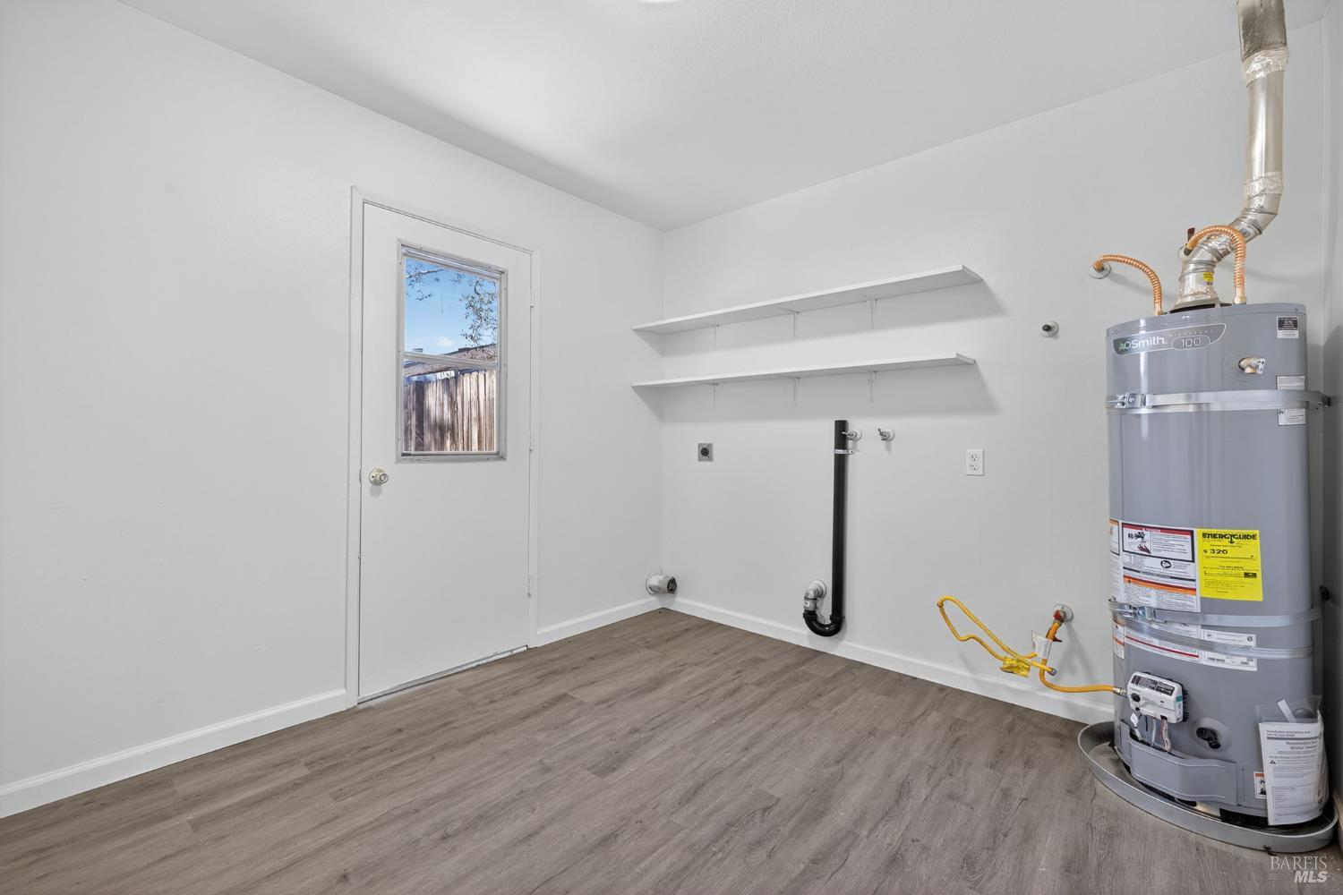 Detail Gallery Image 12 of 29 For 2597 Northcoast St, Santa Rosa,  CA 95403 - – Beds | – Baths