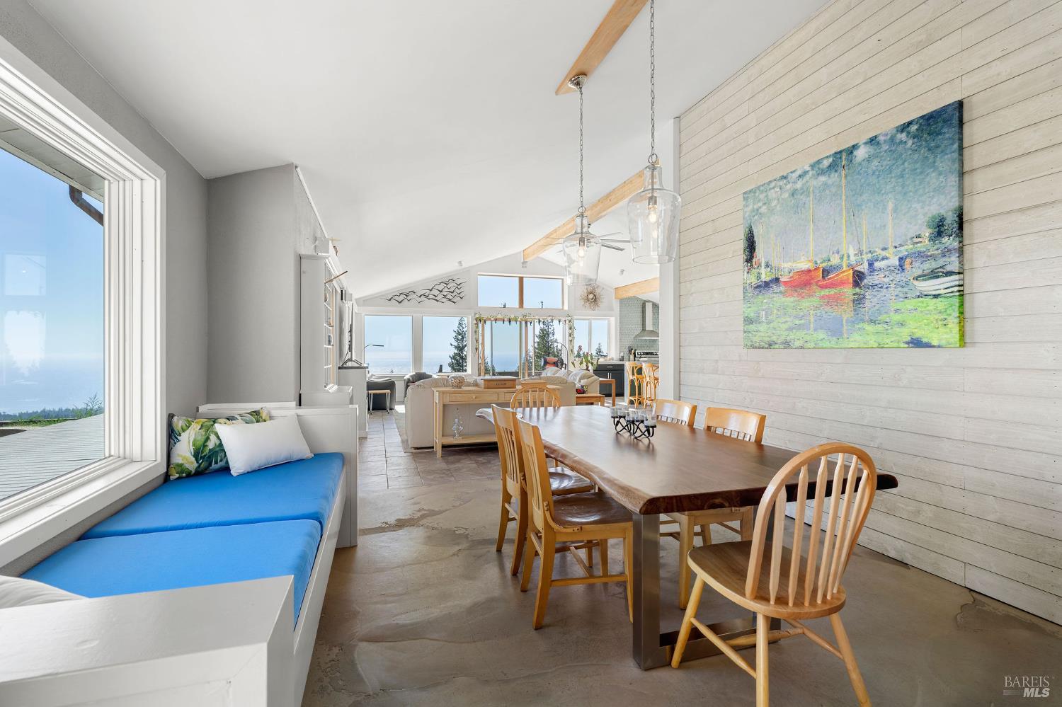 Detail Gallery Image 9 of 49 For 44801 Fish Rock Rd, Gualala,  CA 95445 - 3 Beds | 3 Baths