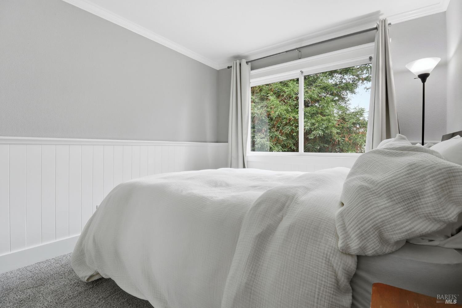 Detail Gallery Image 18 of 27 For 125 Acorn Dr, Petaluma,  CA 94952 - 2 Beds | 1/1 Baths