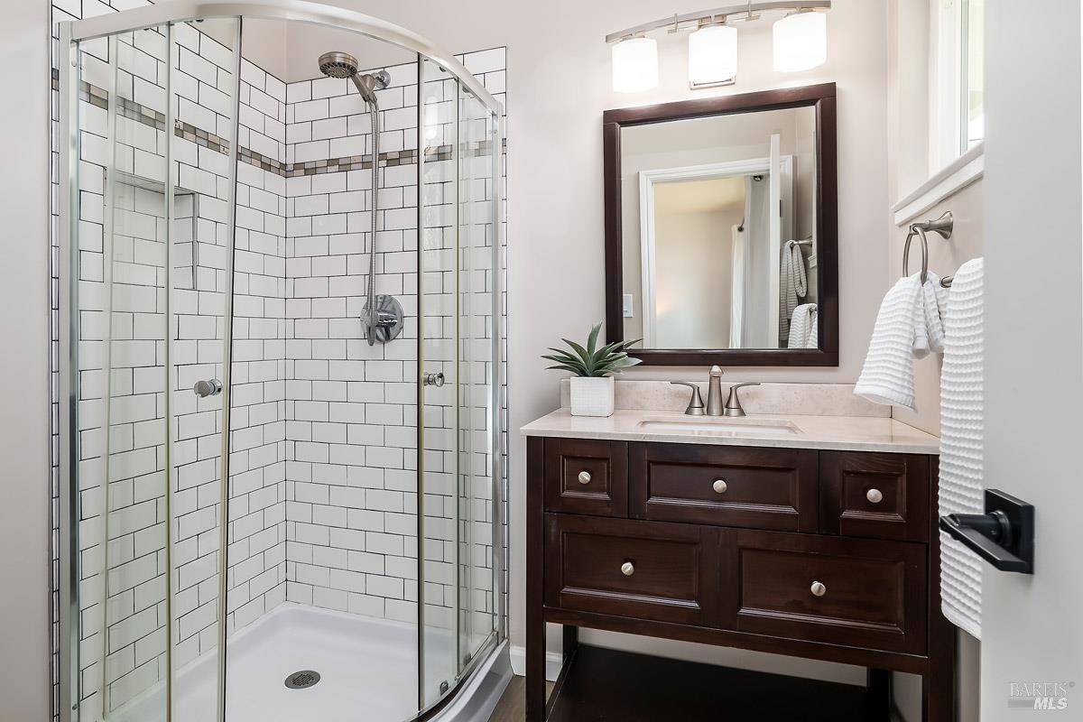 Detail Gallery Image 22 of 47 For 15 Betty Ln, Novato,  CA 94947 - 4 Beds | 2 Baths