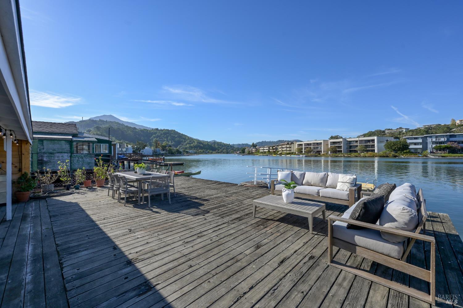 Detail Gallery Image 22 of 33 For 24 Boardwalk One Unkn, Larkspur,  CA 94939 - 2 Beds | 1 Baths