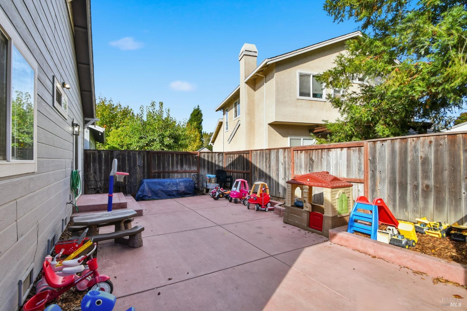 Detail Gallery Image 39 of 40 For 108 Oretsky Way, Cotati,  CA 94931 - 3 Beds | 2 Baths