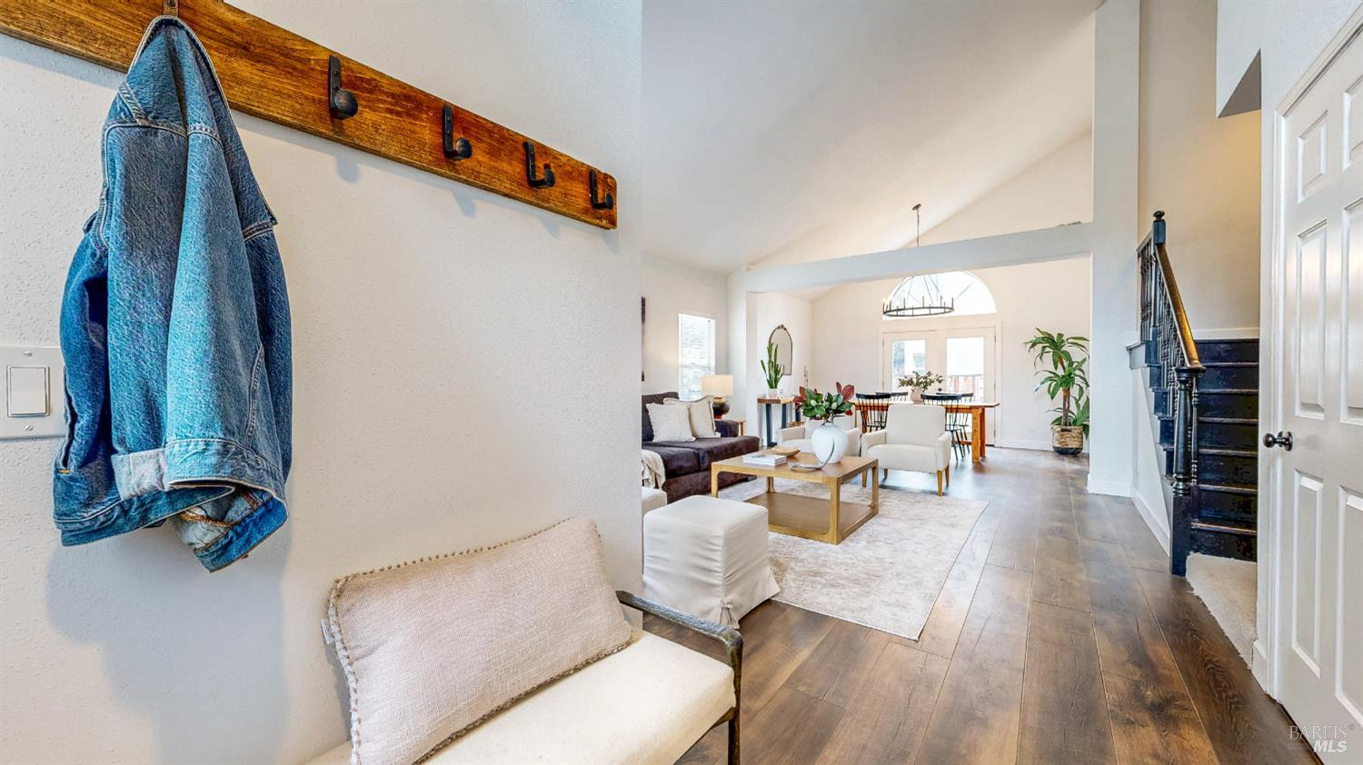 Detail Gallery Image 2 of 45 For 487 Noonan Ranch Ln, Santa Rosa,  CA 95403 - 3 Beds | 3 Baths