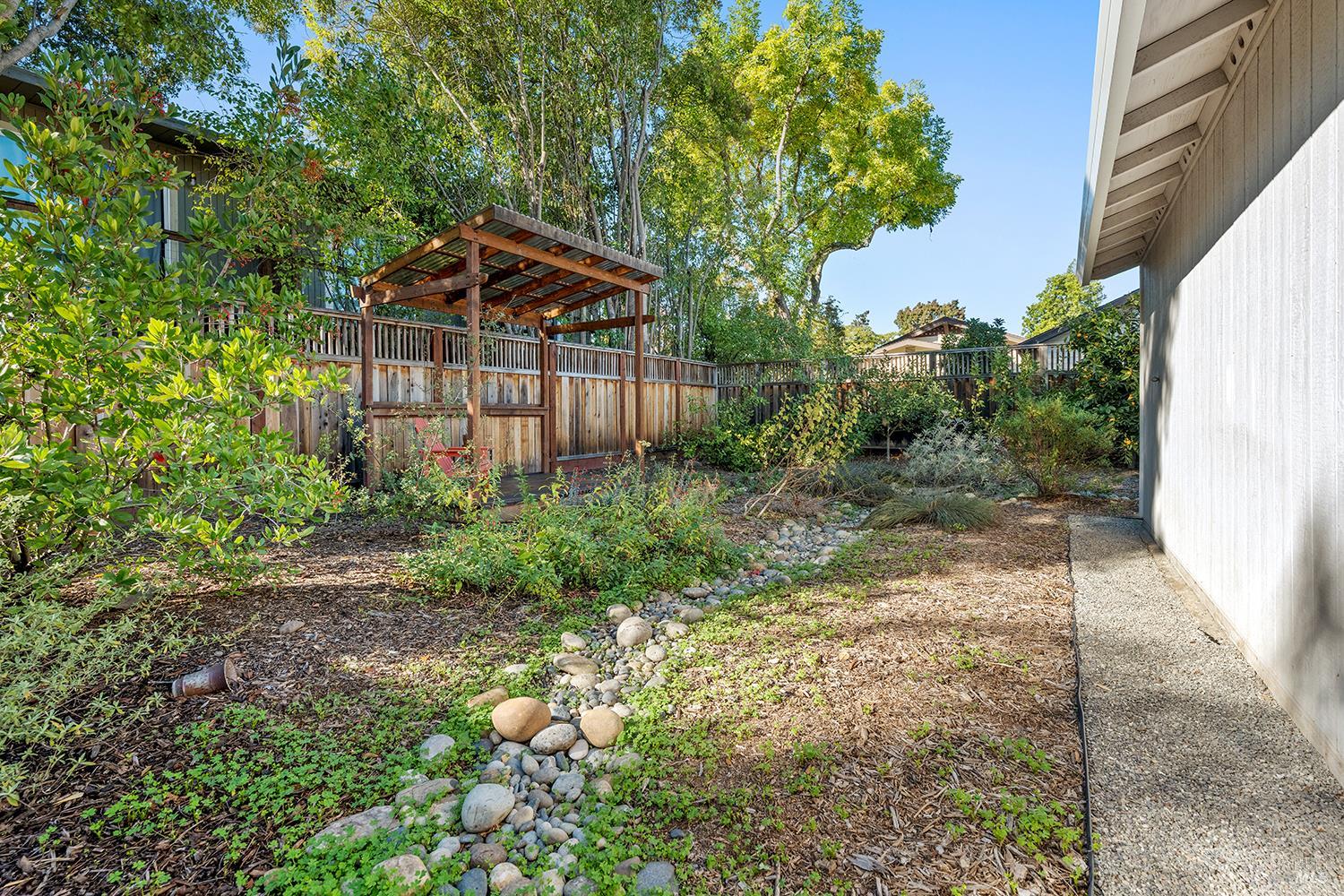 Detail Gallery Image 38 of 47 For 763 Beaver St, Santa Rosa,  CA 95404 - 3 Beds | 2 Baths