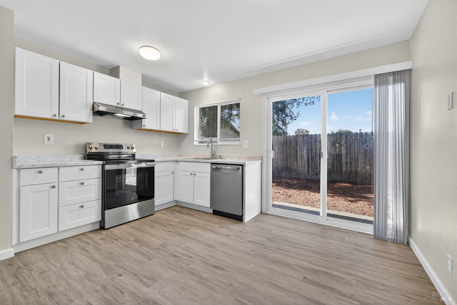 Detail Gallery Image 8 of 29 For 2597 Northcoast St, Santa Rosa,  CA 95403 - – Beds | – Baths