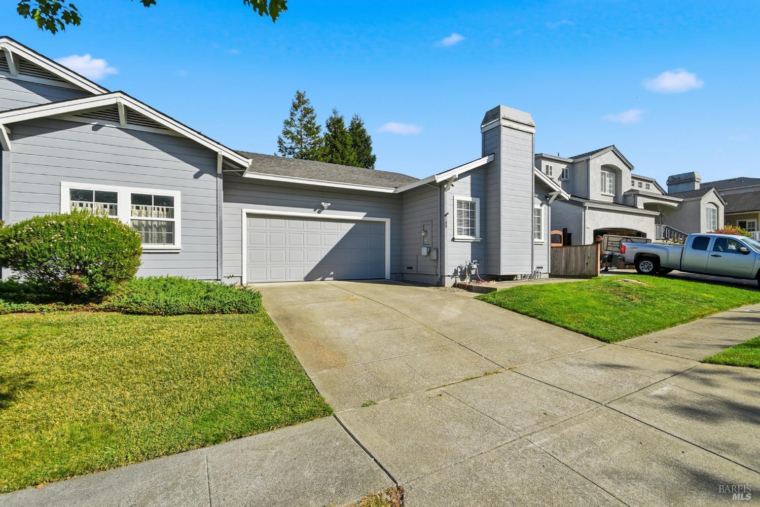 Detail Gallery Image 3 of 40 For 108 Oretsky Way, Cotati,  CA 94931 - 3 Beds | 2 Baths