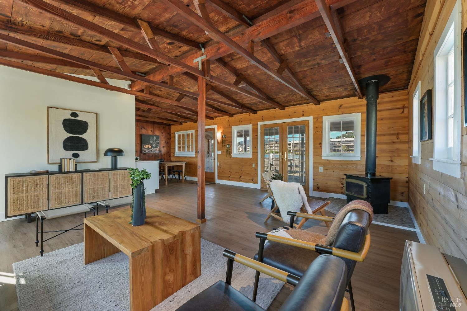 Detail Gallery Image 6 of 33 For 24 Boardwalk One Unkn, Larkspur,  CA 94939 - 2 Beds | 1 Baths