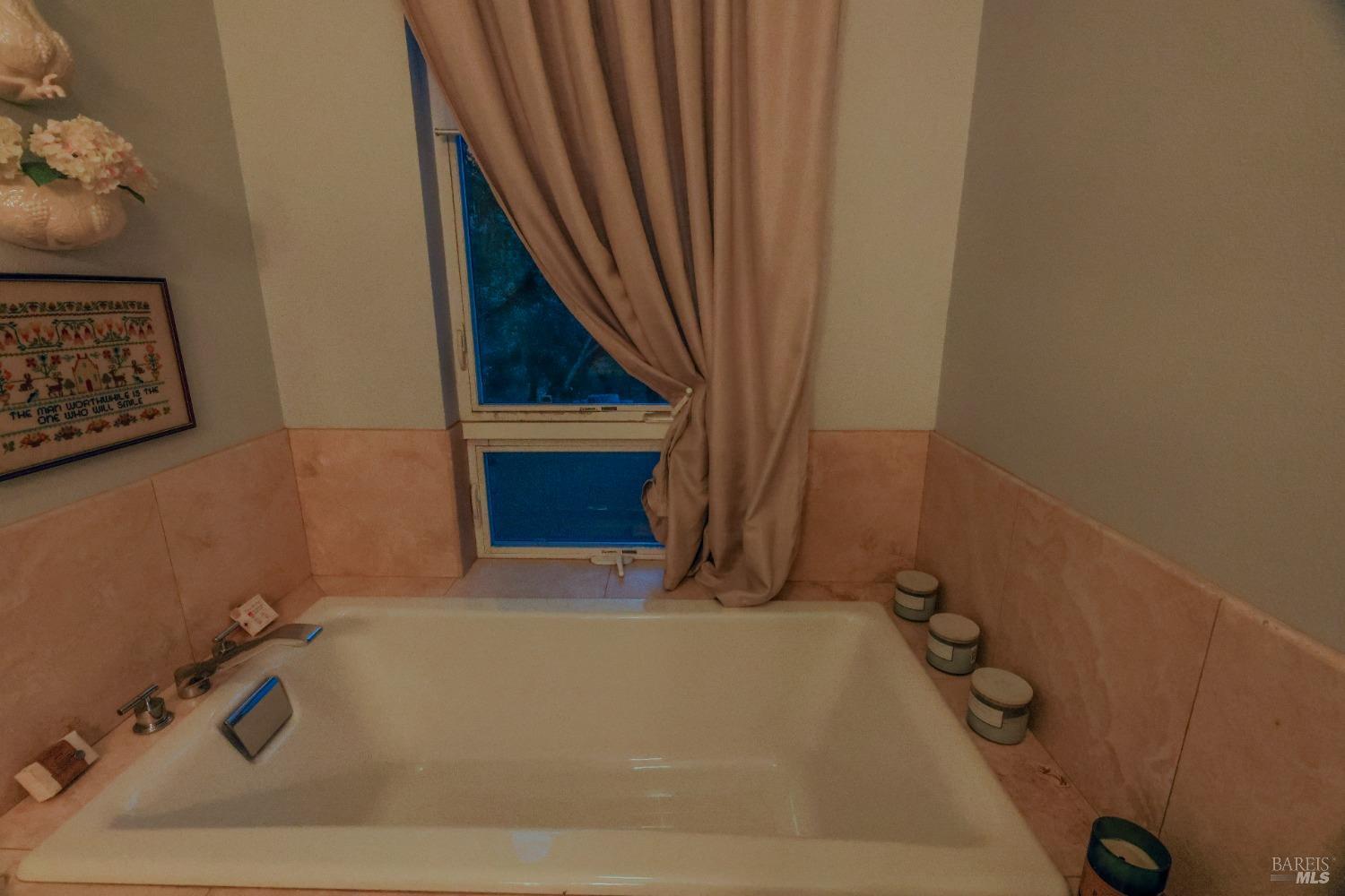 Detail Gallery Image 44 of 84 For 19801 Kelly Rd, Geyserville,  CA 95441 - 2 Beds | 3 Baths