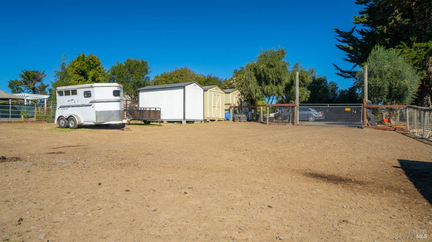 Detail Gallery Image 38 of 85 For 487 Ormsby Ln, Petaluma,  CA 94954 - 3 Beds | 2/1 Baths