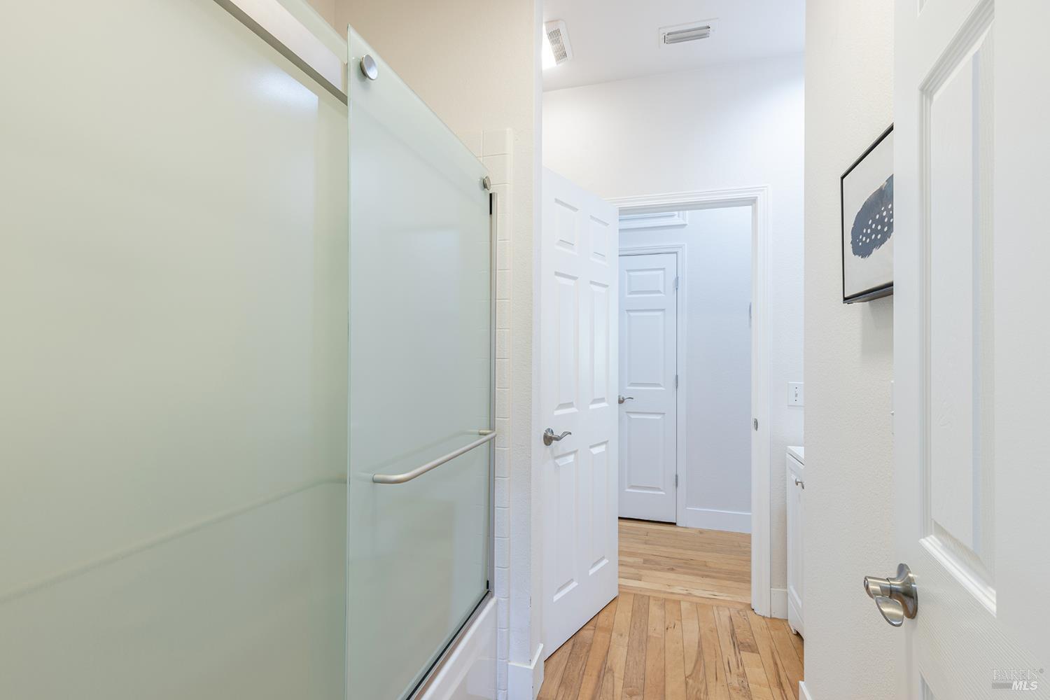 Detail Gallery Image 20 of 38 For 4 Firefly Ln, Napa,  CA 94558 - 3 Beds | 2 Baths