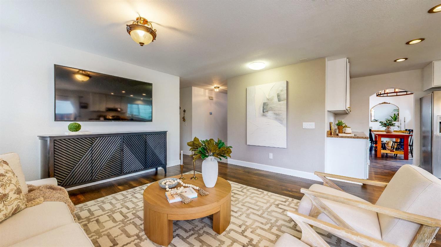 Detail Gallery Image 14 of 45 For 487 Noonan Ranch Ln, Santa Rosa,  CA 95403 - 3 Beds | 3 Baths