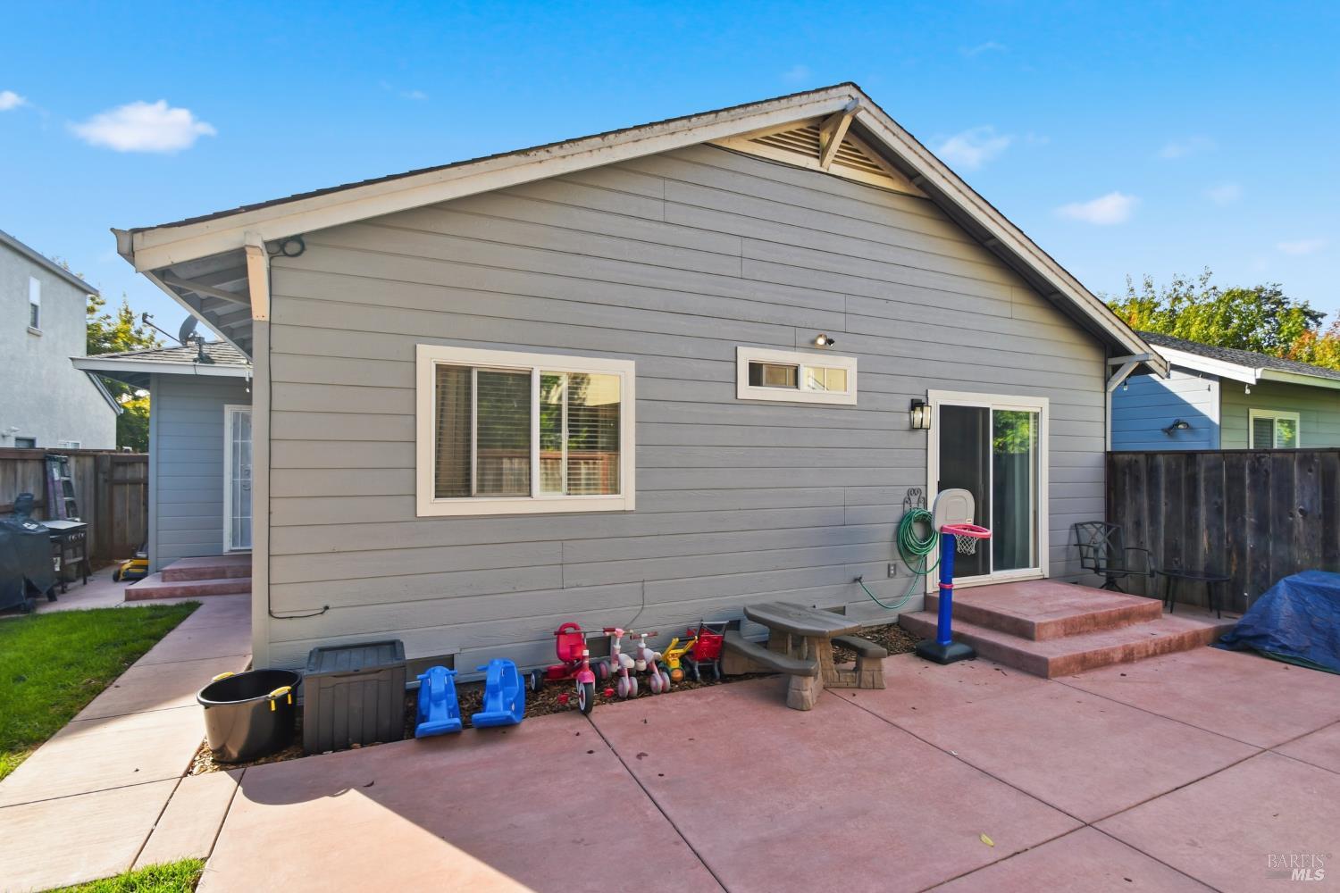 Detail Gallery Image 35 of 40 For 108 Oretsky Way, Cotati,  CA 94931 - 3 Beds | 2 Baths