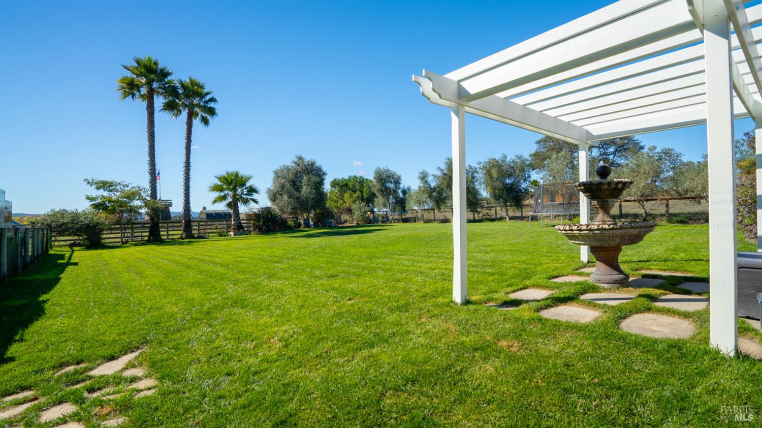 Detail Gallery Image 51 of 85 For 487 Ormsby Ln, Petaluma,  CA 94954 - 3 Beds | 2/1 Baths