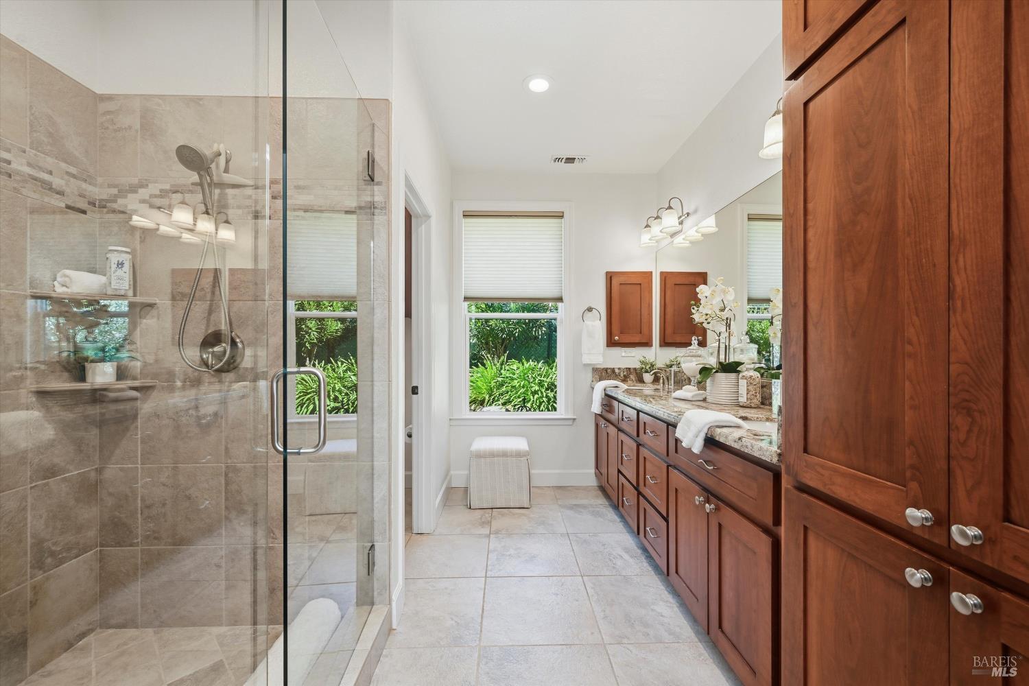 Detail Gallery Image 22 of 60 For 5251 Dry Creek Rd, Napa,  CA 94558 - 2 Beds | 2 Baths