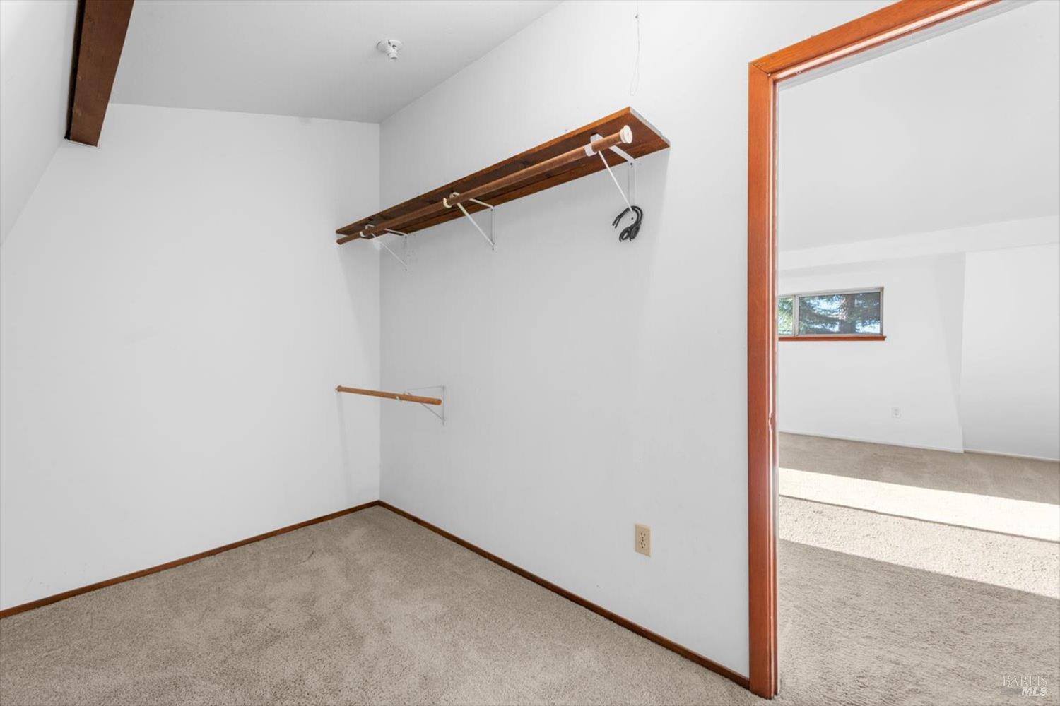 Detail Gallery Image 36 of 60 For 1017 Headlands Dr, Napa,  CA 94558 - 3 Beds | 2 Baths