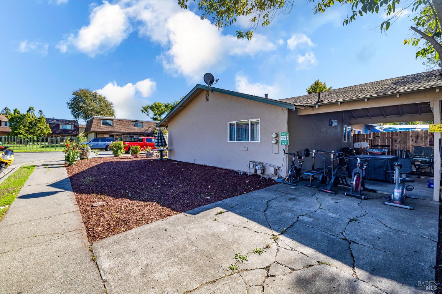 Detail Gallery Image 4 of 29 For 2597 Northcoast St, Santa Rosa,  CA 95403 - – Beds | – Baths