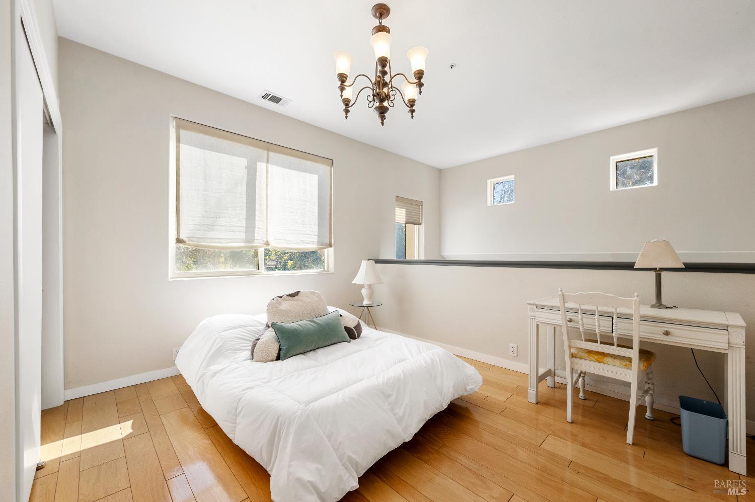 Detail Gallery Image 19 of 26 For 9 Emperor Ct, Napa,  CA 94558 - 4 Beds | 2/1 Baths