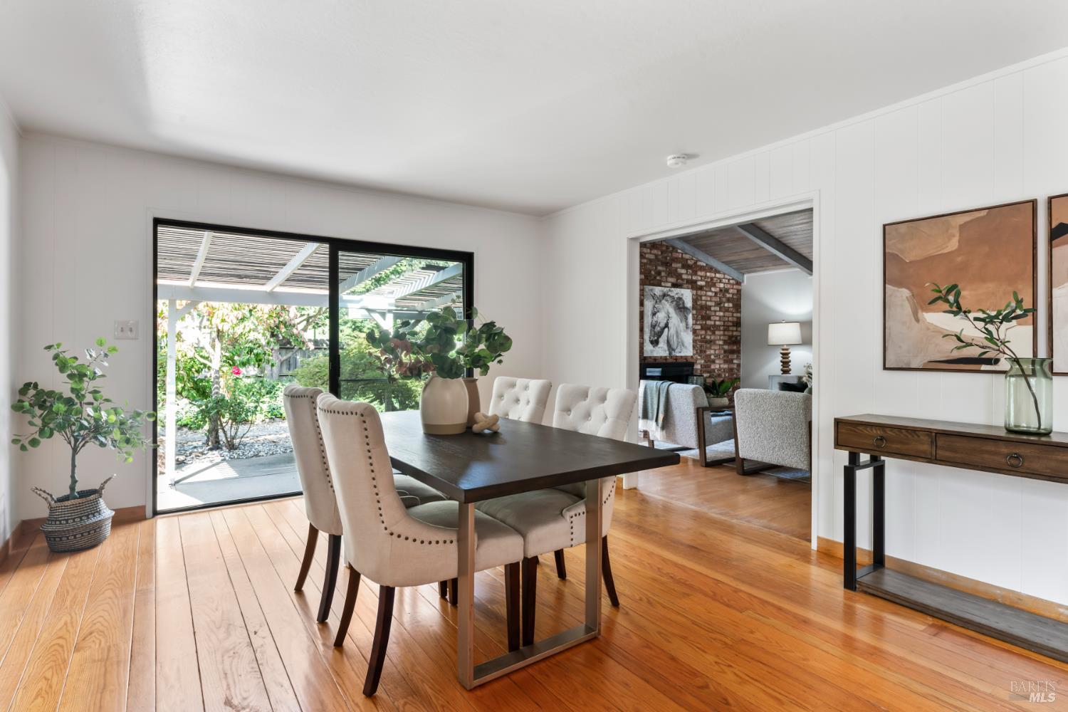 Detail Gallery Image 6 of 27 For 2470 Gina Dr, Napa,  CA 94558 - 4 Beds | 3 Baths