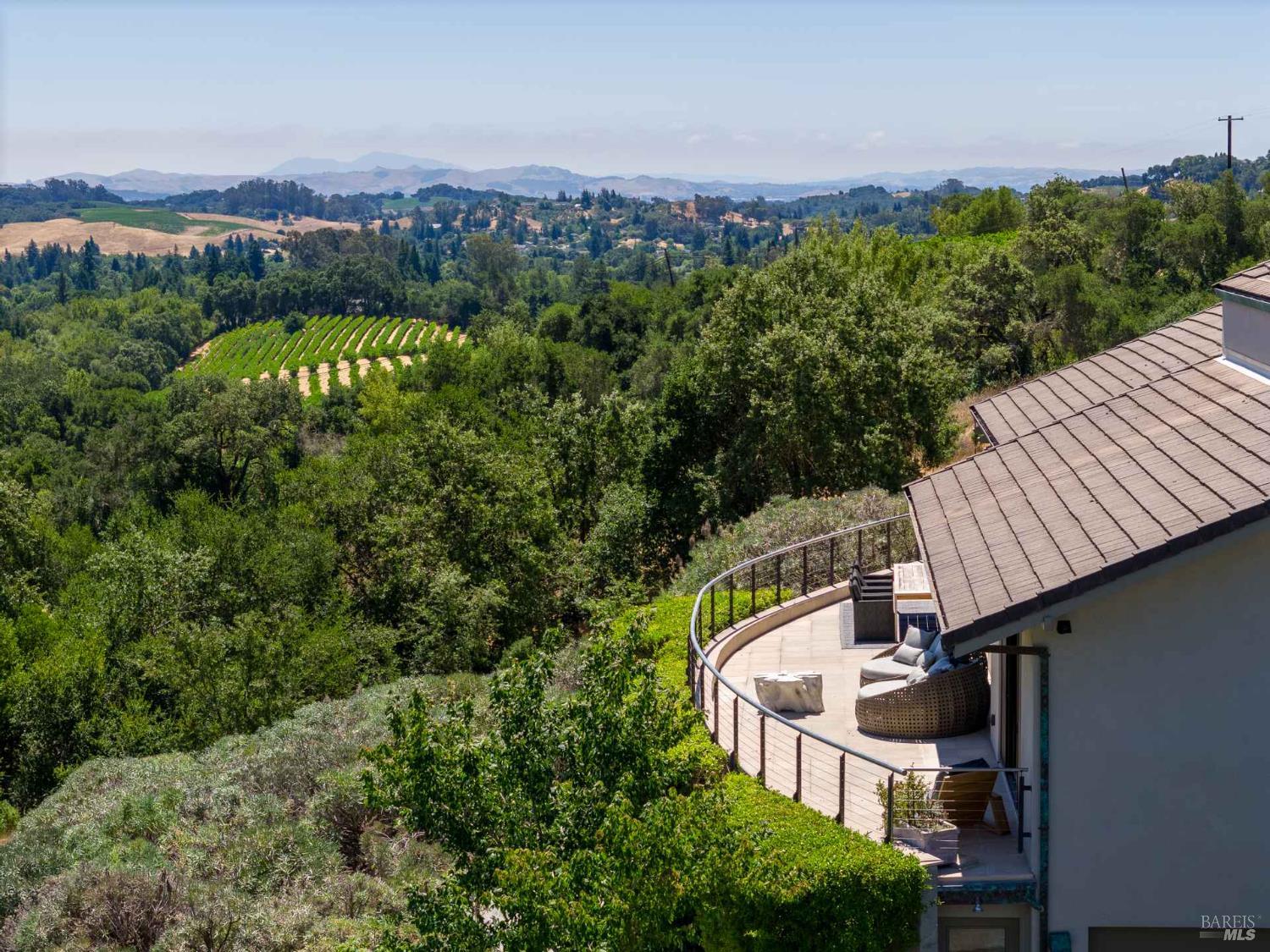 Detail Gallery Image 7 of 35 For 1250 Partrick Rd, Napa,  CA 94558 - 6 Beds | 4 Baths