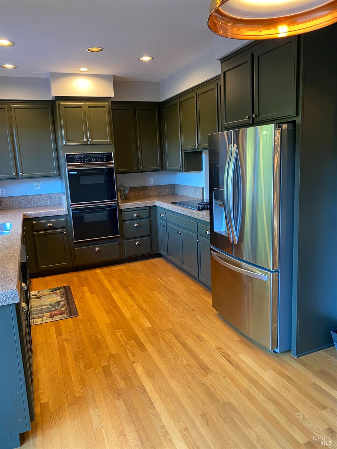 Detail Gallery Image 2 of 15 For 6261 Meadowstone Dr, Santa Rosa,  CA 95409 - 3 Beds | 2 Baths