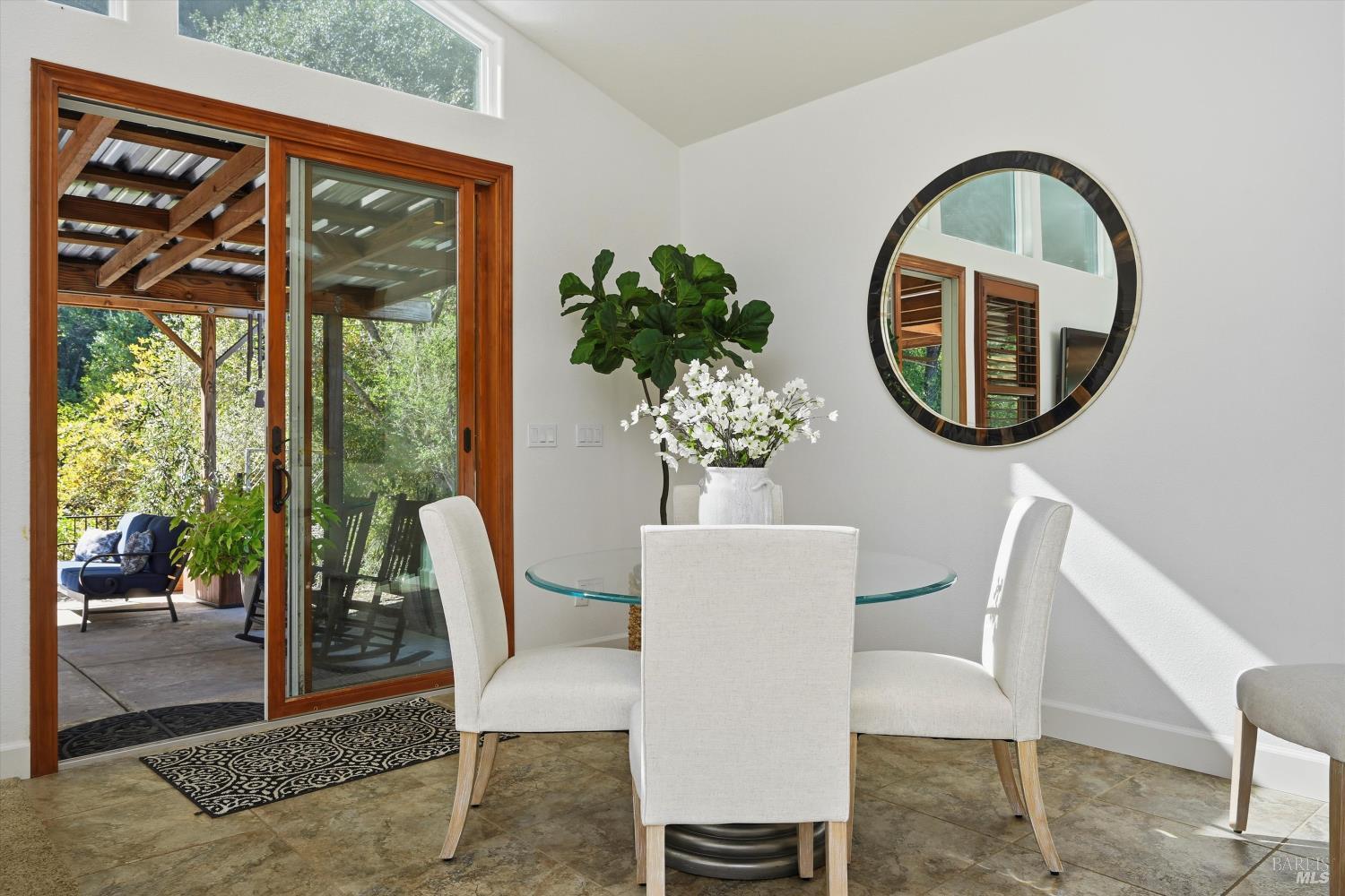 Detail Gallery Image 8 of 60 For 5251 Dry Creek Rd, Napa,  CA 94558 - 2 Beds | 2 Baths