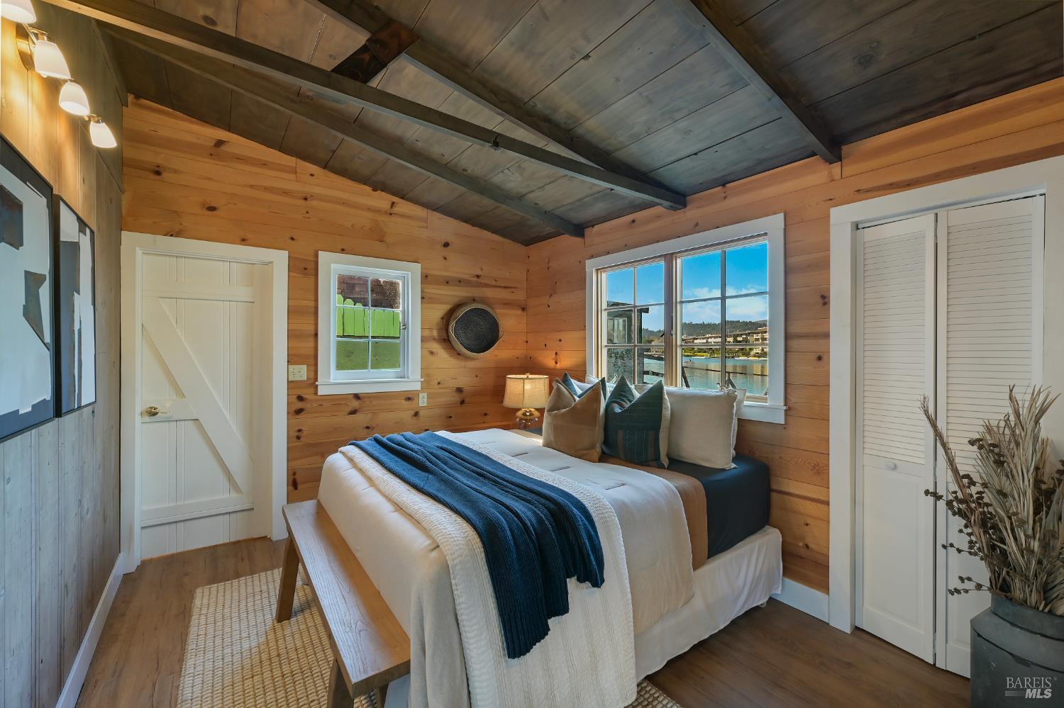 Detail Gallery Image 16 of 33 For 24 Boardwalk One Unkn, Larkspur,  CA 94939 - 2 Beds | 1 Baths
