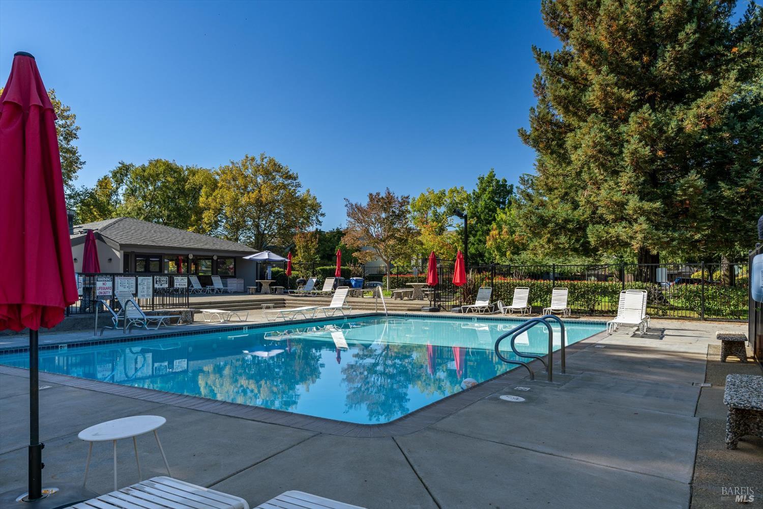 Detail Gallery Image 14 of 25 For 3476 Shelter Creek Dr, Napa,  CA 94558 - 2 Beds | 1/1 Baths