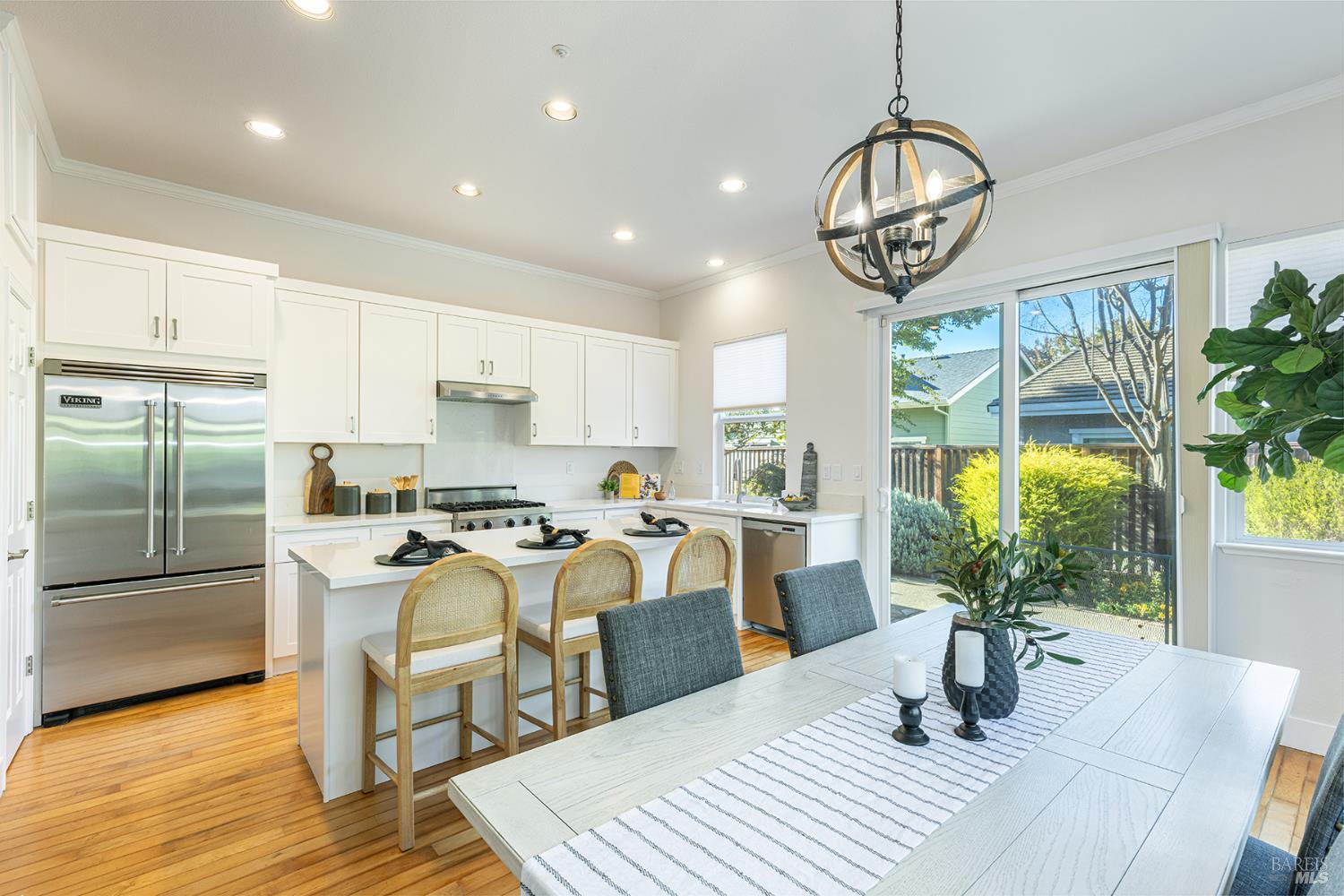 Detail Gallery Image 12 of 38 For 4 Firefly Ln, Napa,  CA 94558 - 3 Beds | 2 Baths