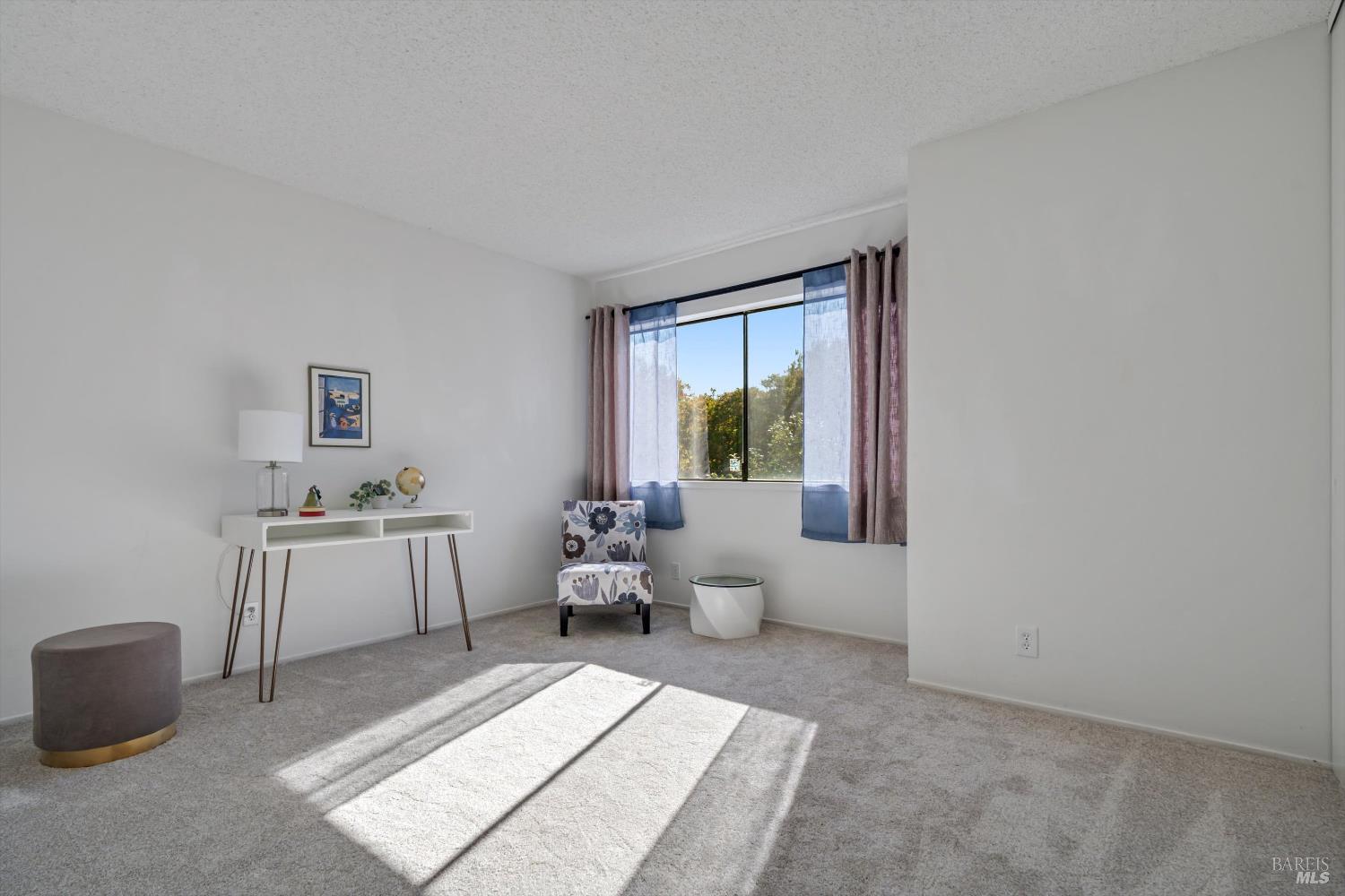 Detail Gallery Image 9 of 25 For 3476 Shelter Creek Dr, Napa,  CA 94558 - 2 Beds | 1/1 Baths