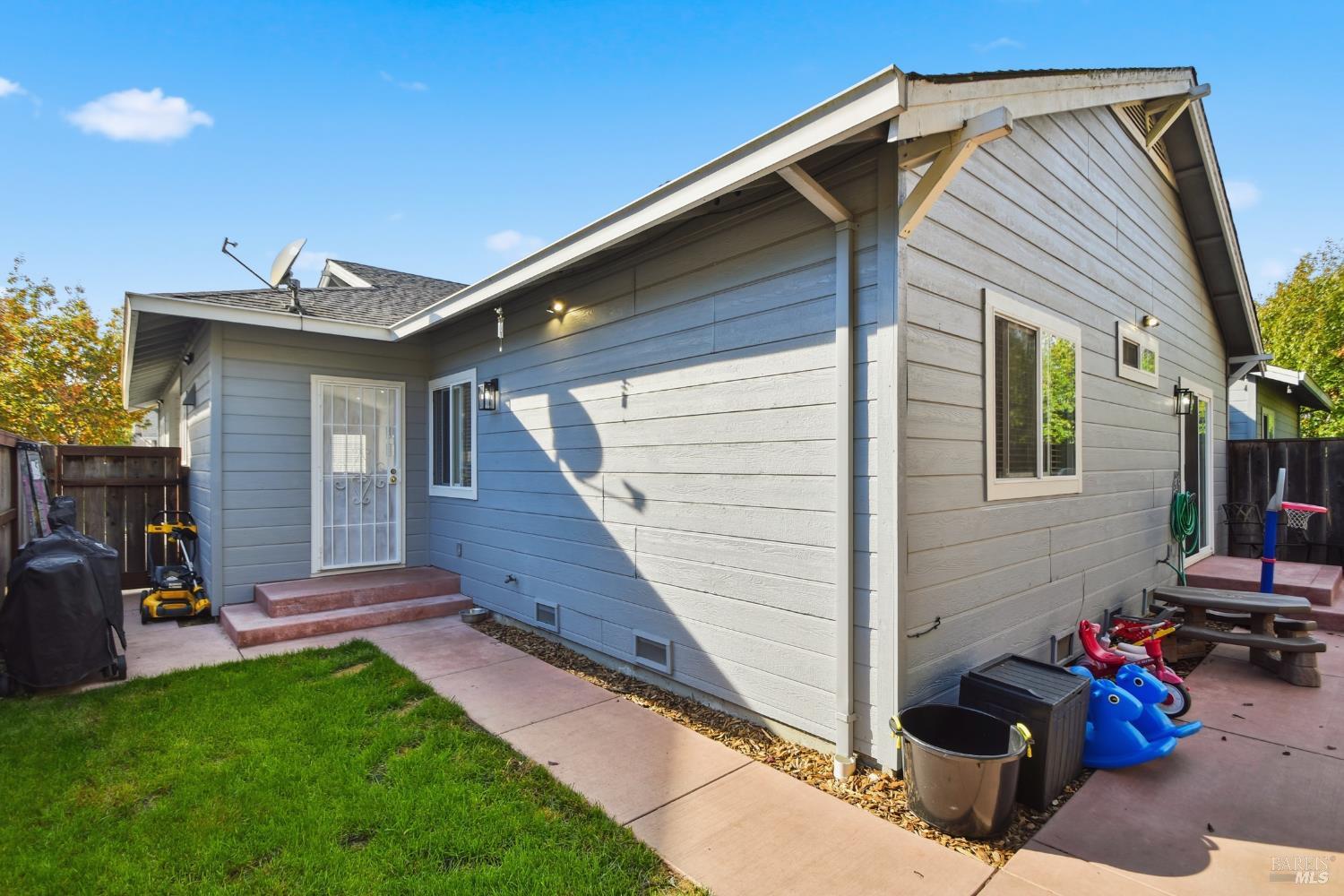 Detail Gallery Image 36 of 40 For 108 Oretsky Way, Cotati,  CA 94931 - 3 Beds | 2 Baths