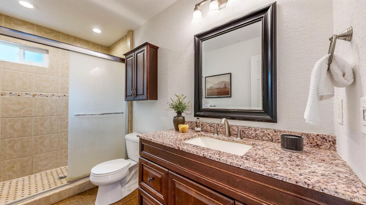 Detail Gallery Image 17 of 45 For 487 Noonan Ranch Ln, Santa Rosa,  CA 95403 - 3 Beds | 3 Baths