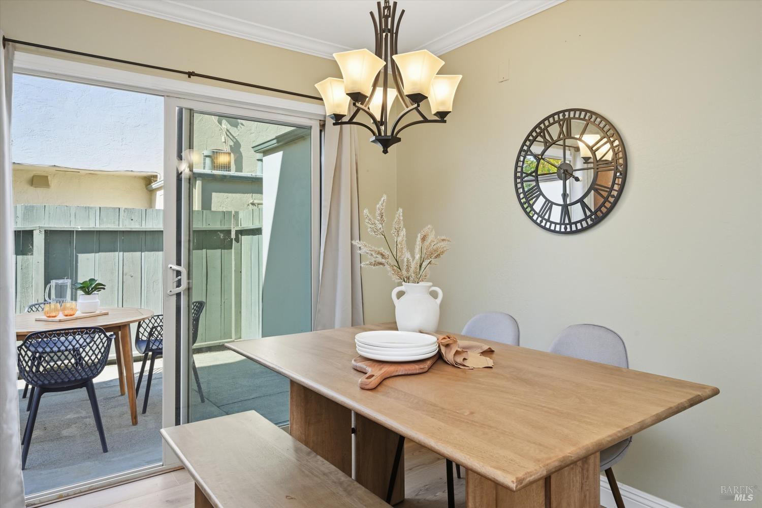 Detail Gallery Image 14 of 32 For 1072 Marina Dr, Napa,  CA 94559 - 2 Beds | 1/1 Baths