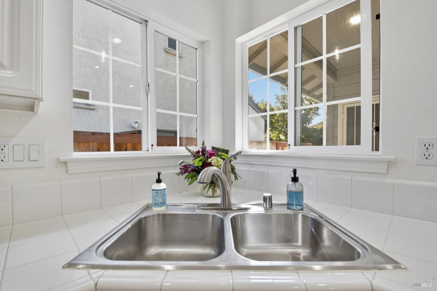 Detail Gallery Image 15 of 40 For 108 Oretsky Way, Cotati,  CA 94931 - 3 Beds | 2 Baths