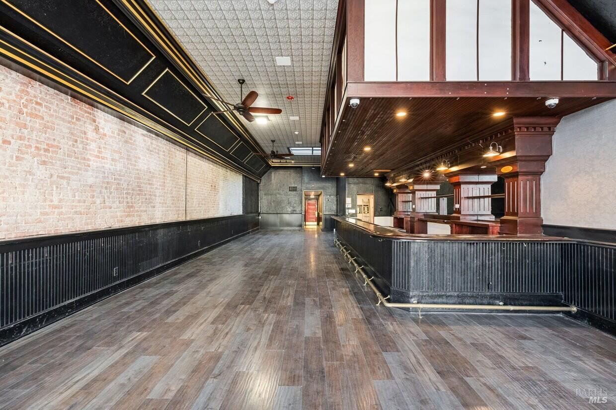 Detail Gallery Image 4 of 18 For 6957 Sebastopol Ave, Sebastopol,  CA 95472 - – Beds | – Baths