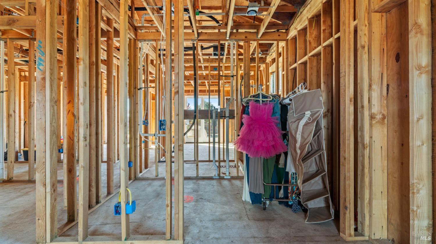 Detail Gallery Image 19 of 85 For 487 Ormsby Ln, Petaluma,  CA 94954 - 3 Beds | 2/1 Baths