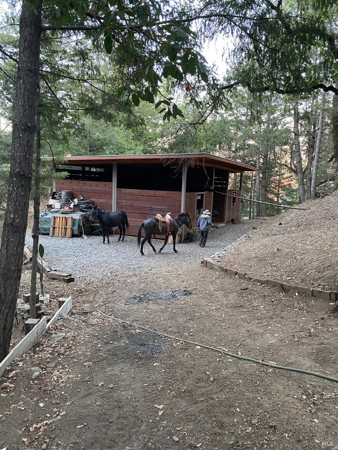 Detail Gallery Image 24 of 84 For 19801 Kelly Rd, Geyserville,  CA 95441 - 2 Beds | 3 Baths