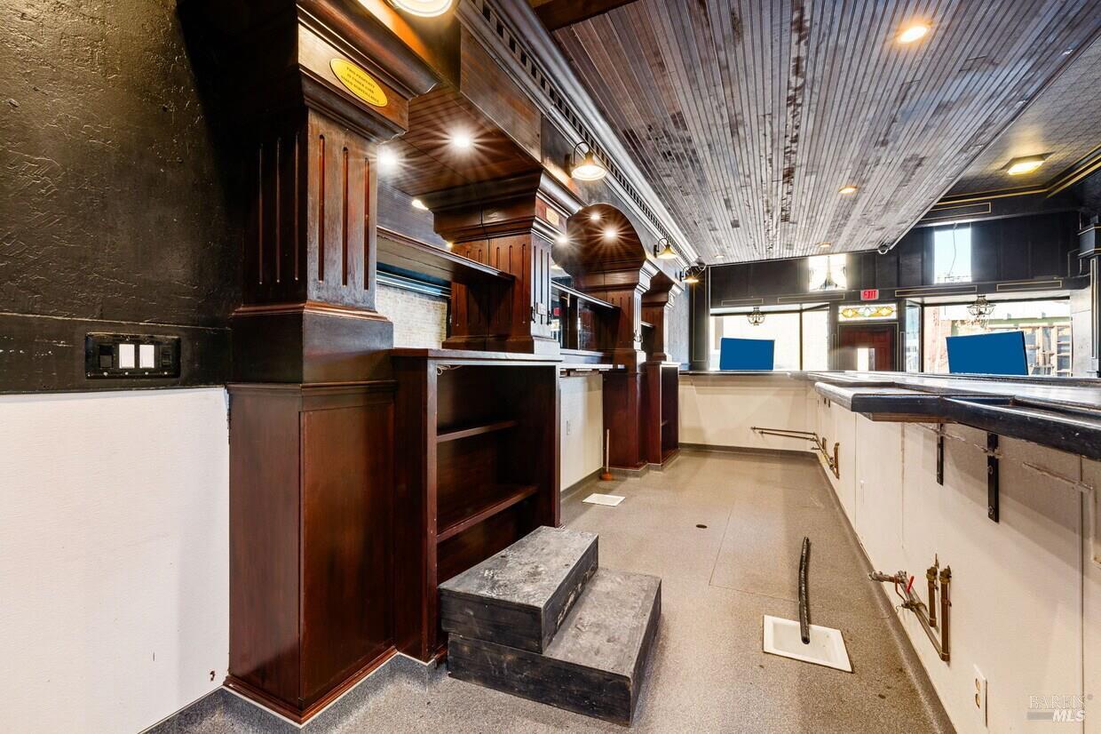 Detail Gallery Image 10 of 18 For 6957 Sebastopol Ave, Sebastopol,  CA 95472 - – Beds | – Baths