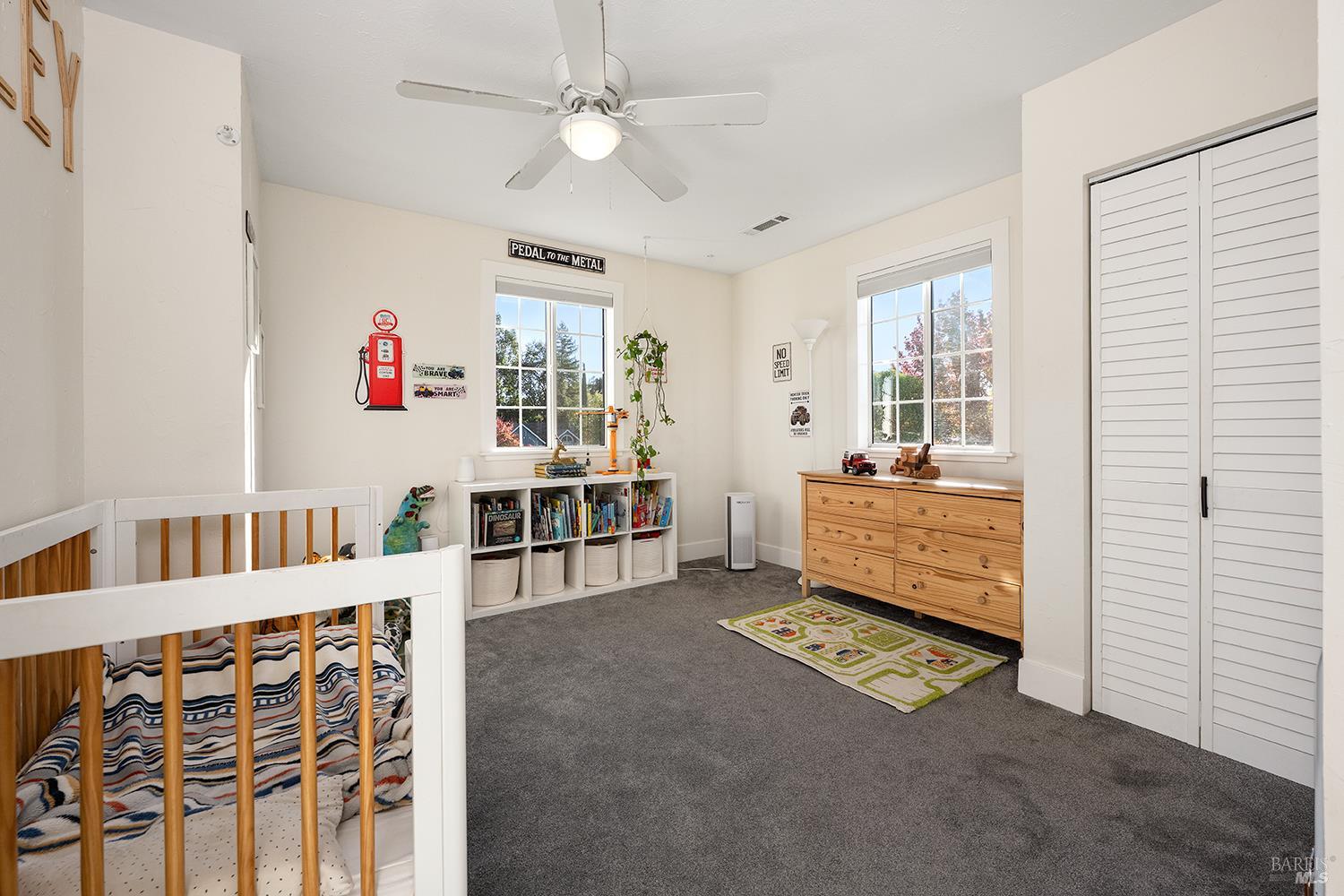 Detail Gallery Image 24 of 39 For 2595 Hardies Ln, Santa Rosa,  CA 95403 - 3 Beds | 2/1 Baths