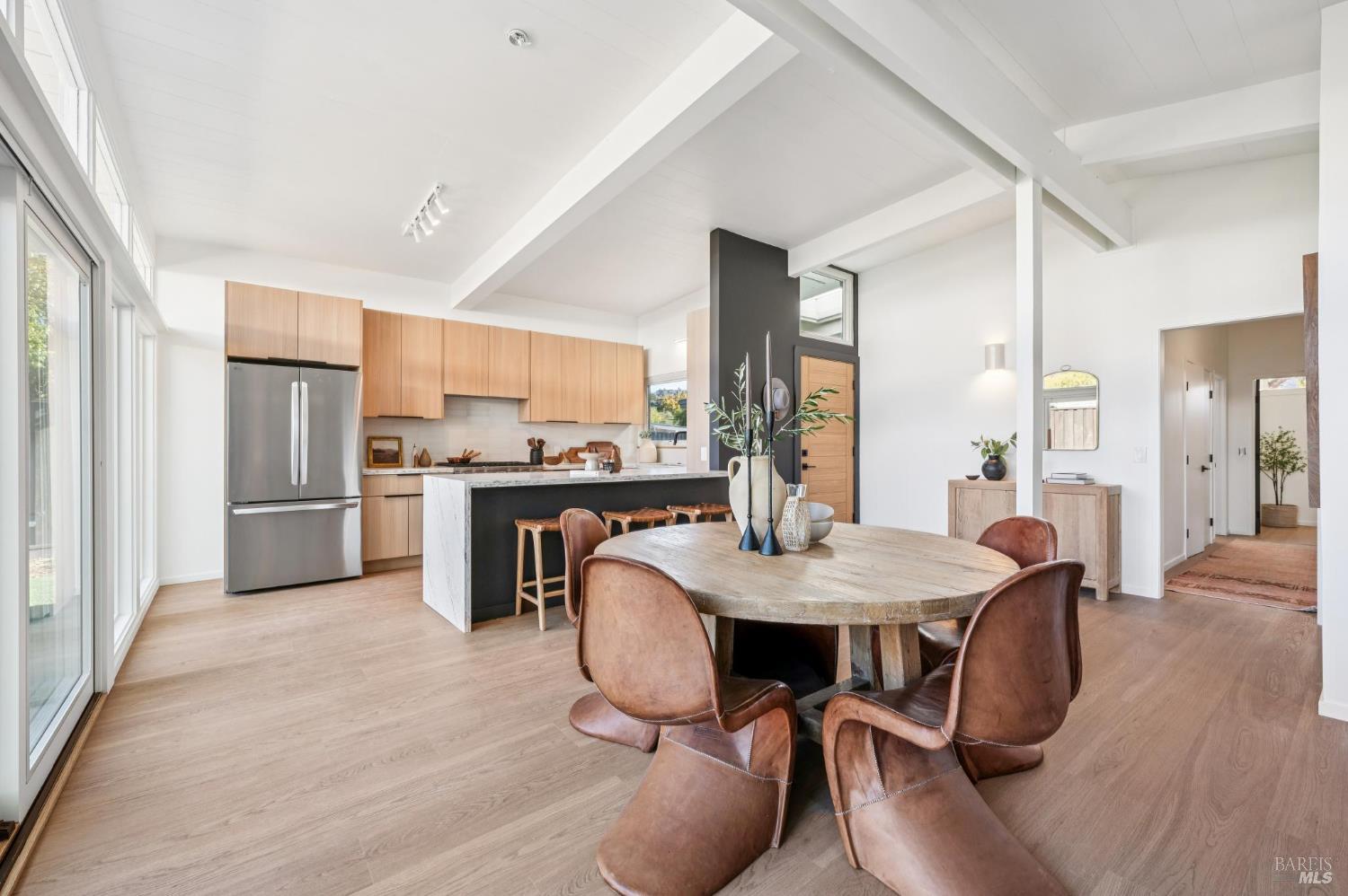 Detail Gallery Image 43 of 58 For 364 Hyacinth Way, San Rafael,  CA 94903 - 4 Beds | 2 Baths