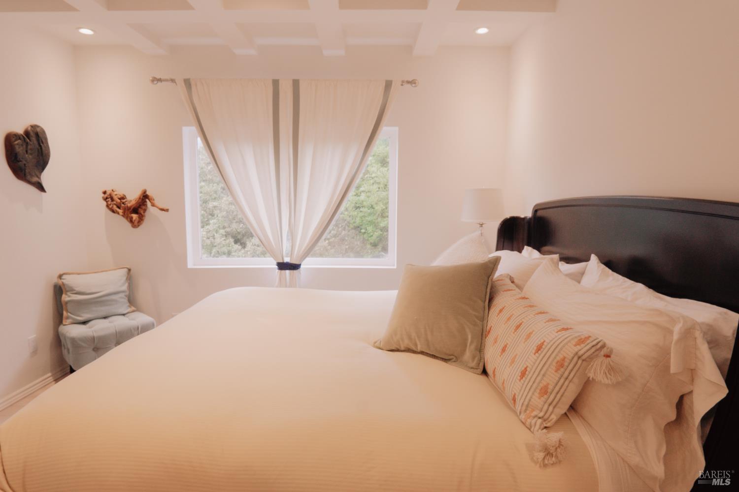 Detail Gallery Image 29 of 64 For 541 Redwood Rd, Whitethorn,  CA 95589 - 3 Beds | 2 Baths