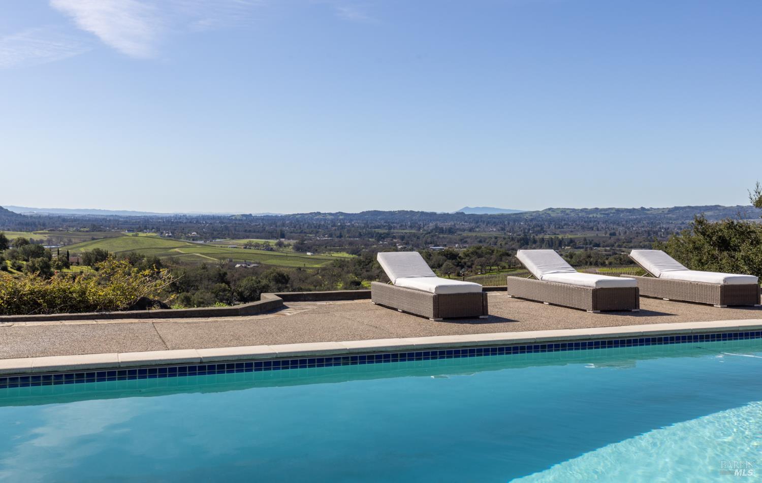 Detail Gallery Image 3 of 46 For 2300 Old  Soda Springs Rd, Napa,  CA 94558 - 6 Beds | 8/1 Baths