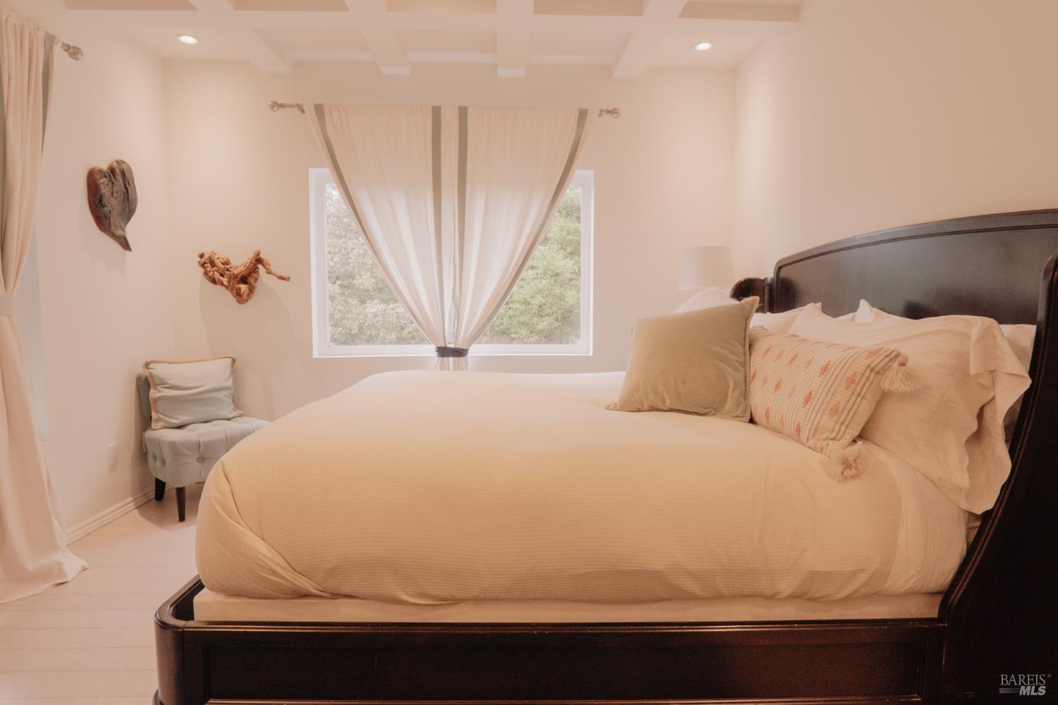 Detail Gallery Image 27 of 64 For 541 Redwood Rd, Whitethorn,  CA 95589 - 3 Beds | 2 Baths