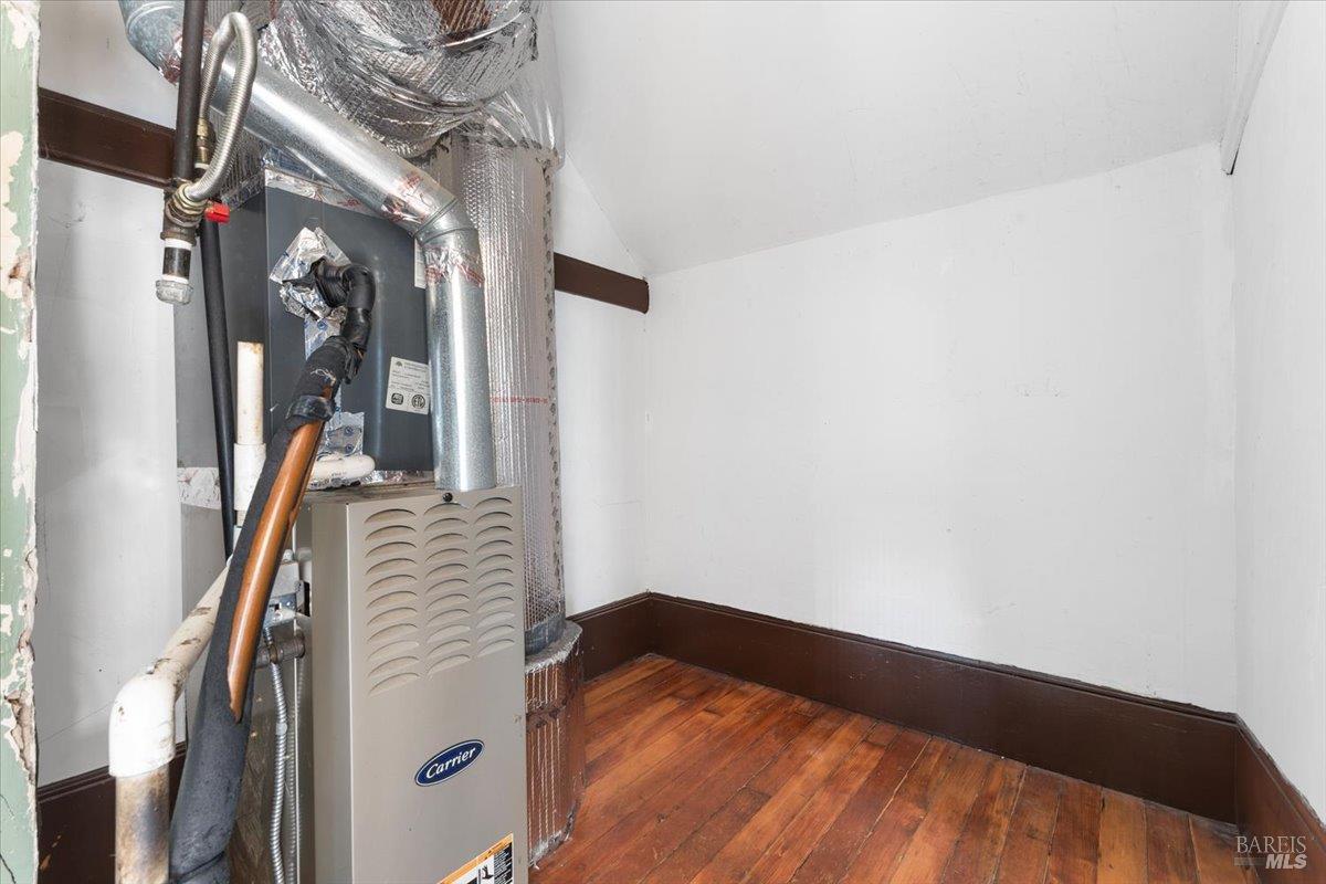 Detail Gallery Image 20 of 44 For 714 Mendocino Ave, Santa Rosa,  CA 95401 - 3 Beds | 1/2 Baths